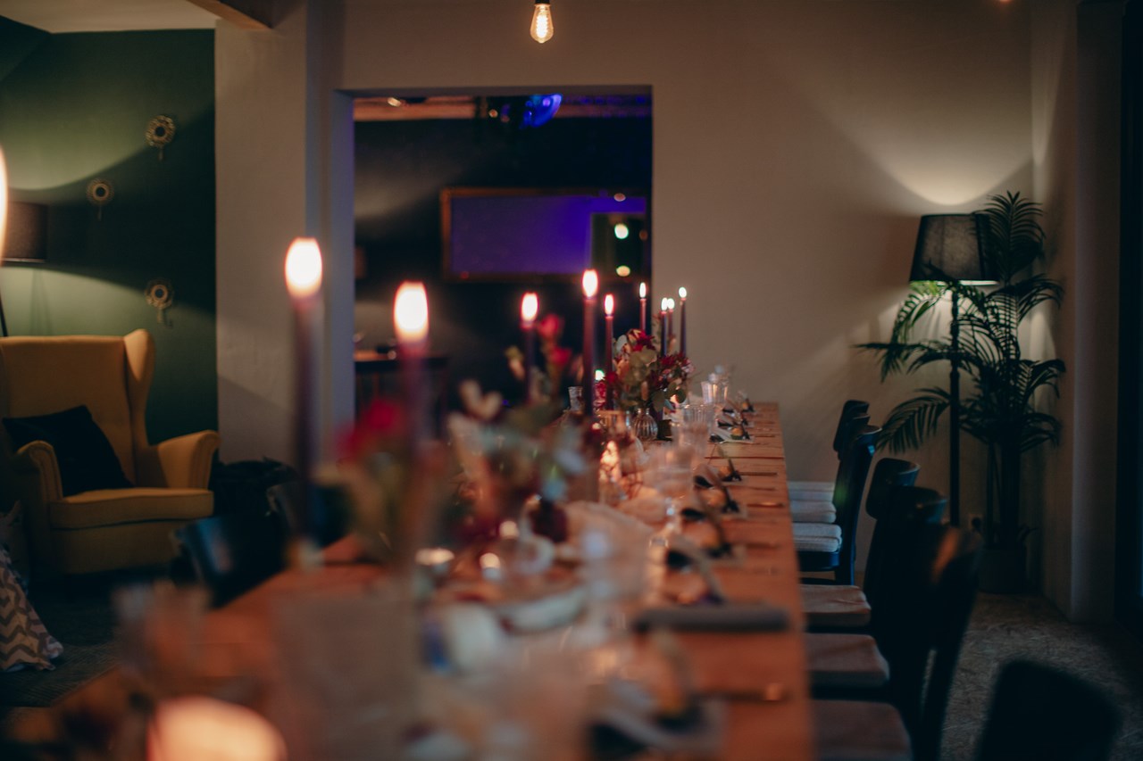 Unter Freunden | Genuss & Events Angaben zu den Festsälen Kaminlounge