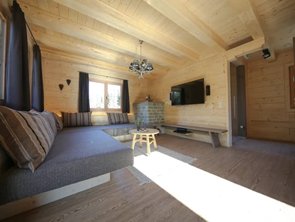 Hochzeit - nächstes Hotel - Tirol - Wohnzimmer Chalet - Montana Hochfügen