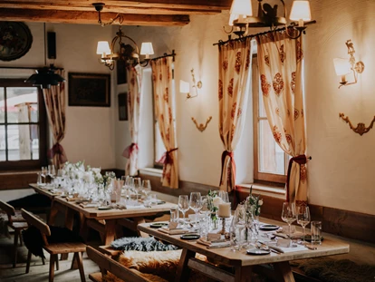 Hochzeit - nächstes Hotel - Tirol - Stube - Montana Hochfügen