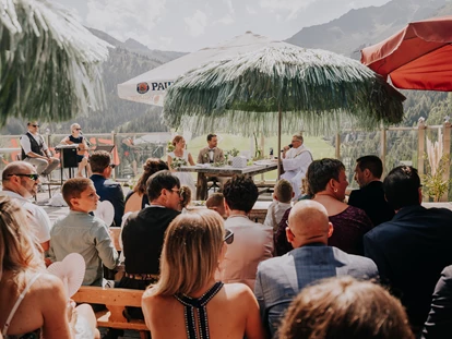 Hochzeit - nächstes Hotel - Tirol - Montana Alm Terrasse - Montana Hochfügen