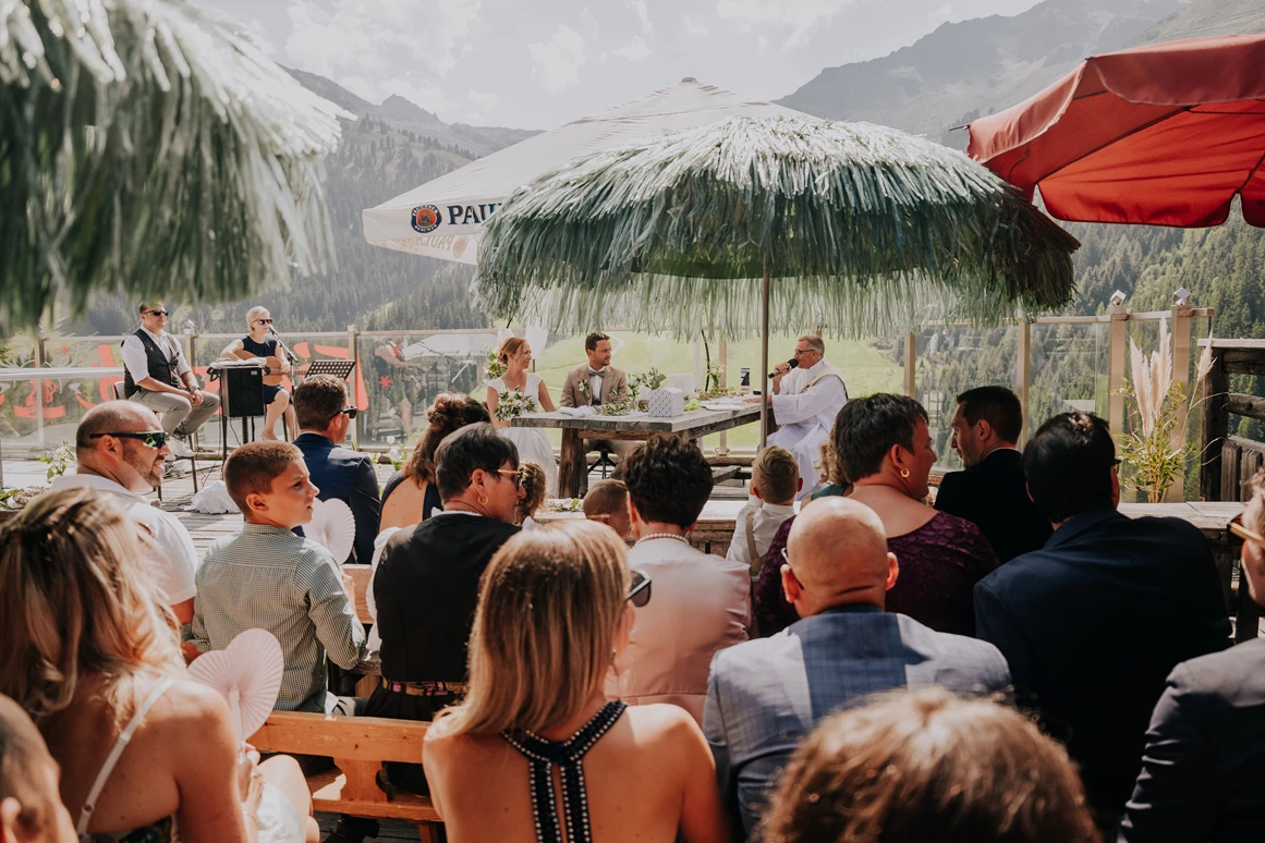 Hochzeitslocation: Montana Alm Terrasse - Montana Hochfügen