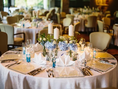 Hochzeitslocation: Der Festsaal vom Hotel Warmbaderhof.
Foto © martinhofmann.at - Hotel Warmbaderhof *****