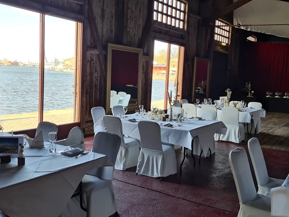 Hochzeit: Schuppen 9 Großer Saal und Blauer Salon