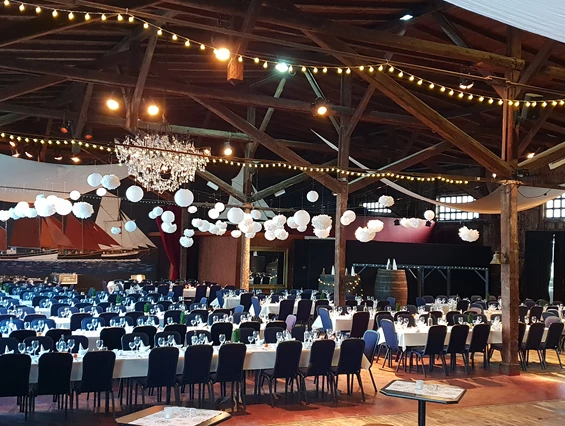 Hochzeit: Schuppen 9 Großer Saal und Blauer Salon