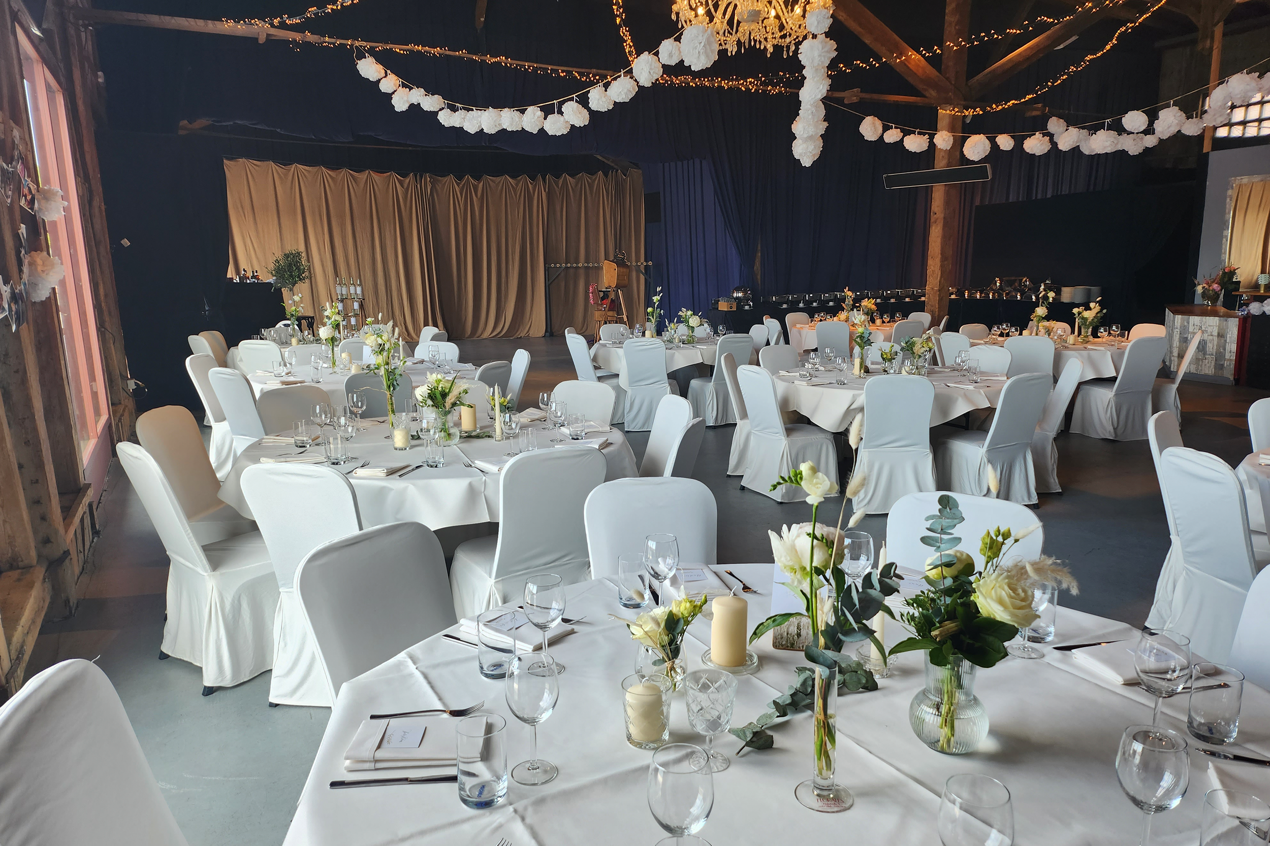 Hochzeit: Schuppen 9 Großer Saal und Blauer Salon