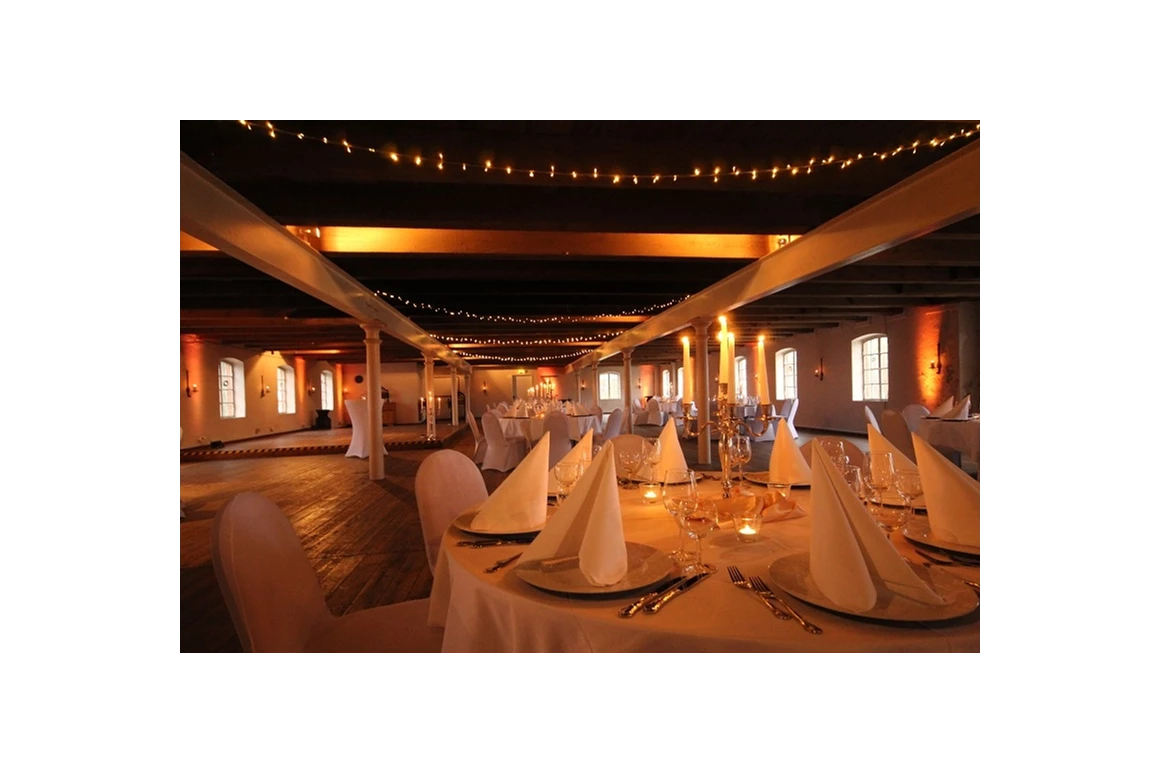 Hochzeitslocation: Alter Speicher Wensin