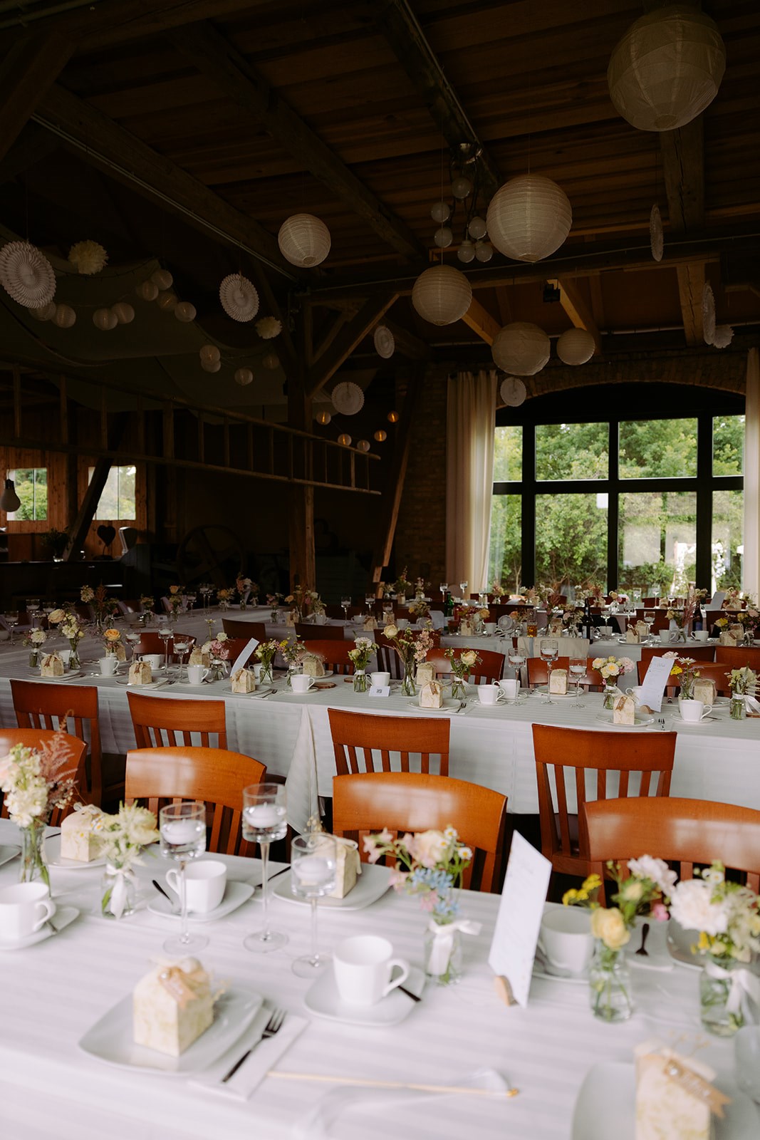 Hof Landlust Information about the banquet halls barn