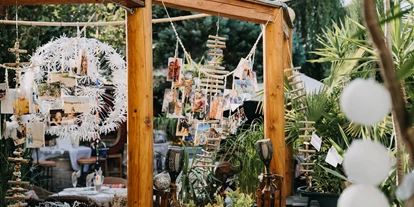 Hochzeit - Werneuchen - Die Gartenanlage vom Geco Tapas-Bar-Cafe in Berlin. - Geco Tapas-Bar-Cafe