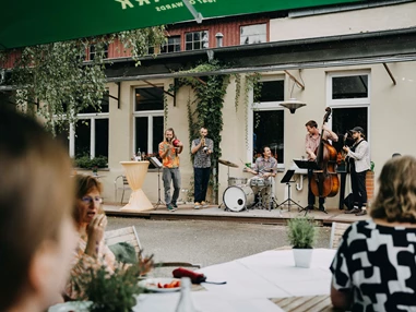 Hochzeit: Haus Bikowsee