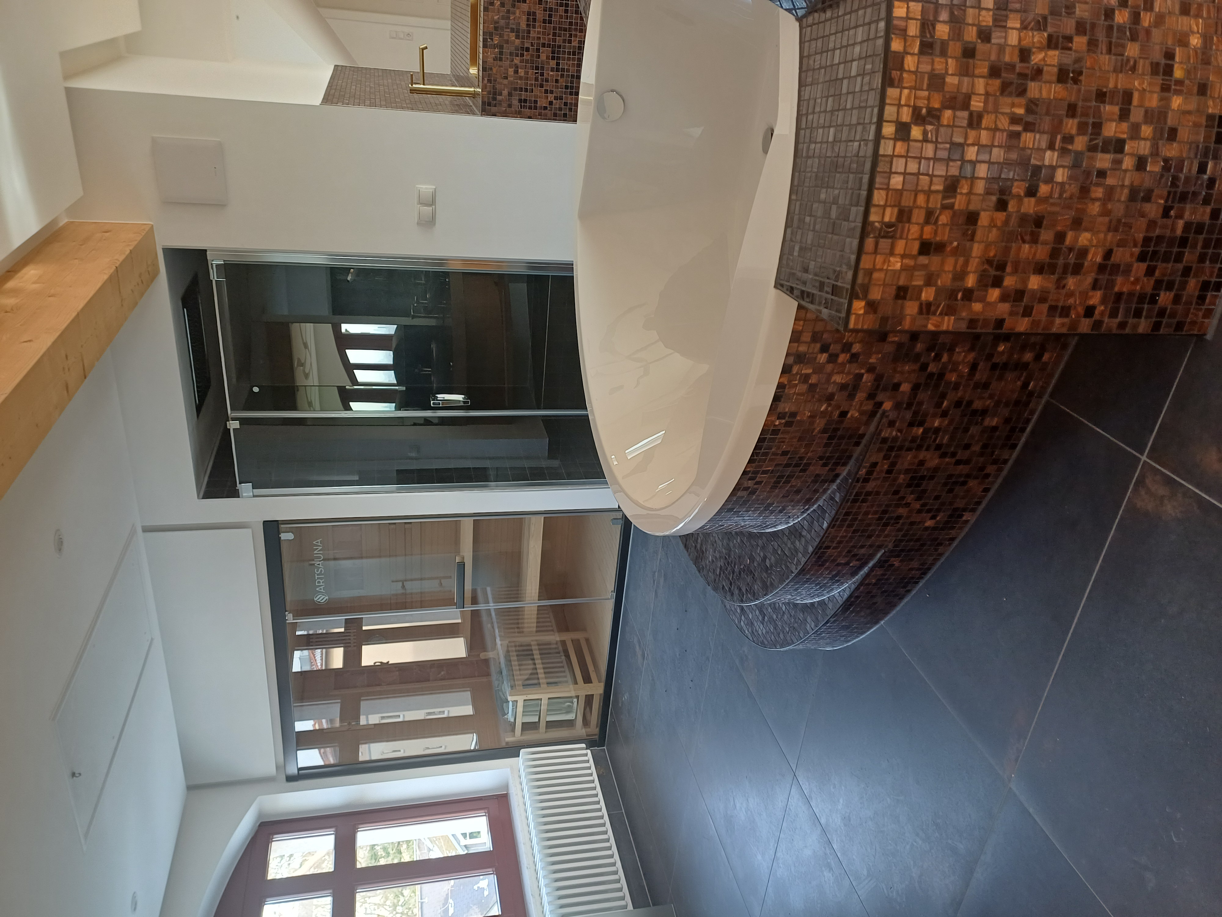 Hochzeitslocation: Badewanne in der Villa im Grande Chambre avec Vue - Hotel Bergwirtschaft Wilder Mann