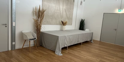 Hochzeit - PLZ 71566 (Deutschland) - Seminar Raum - Laki Manawa