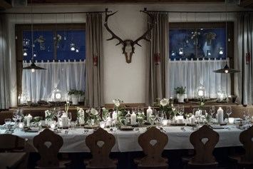 Hochzeit: Tiroler Stube - Hochzeitsinsel