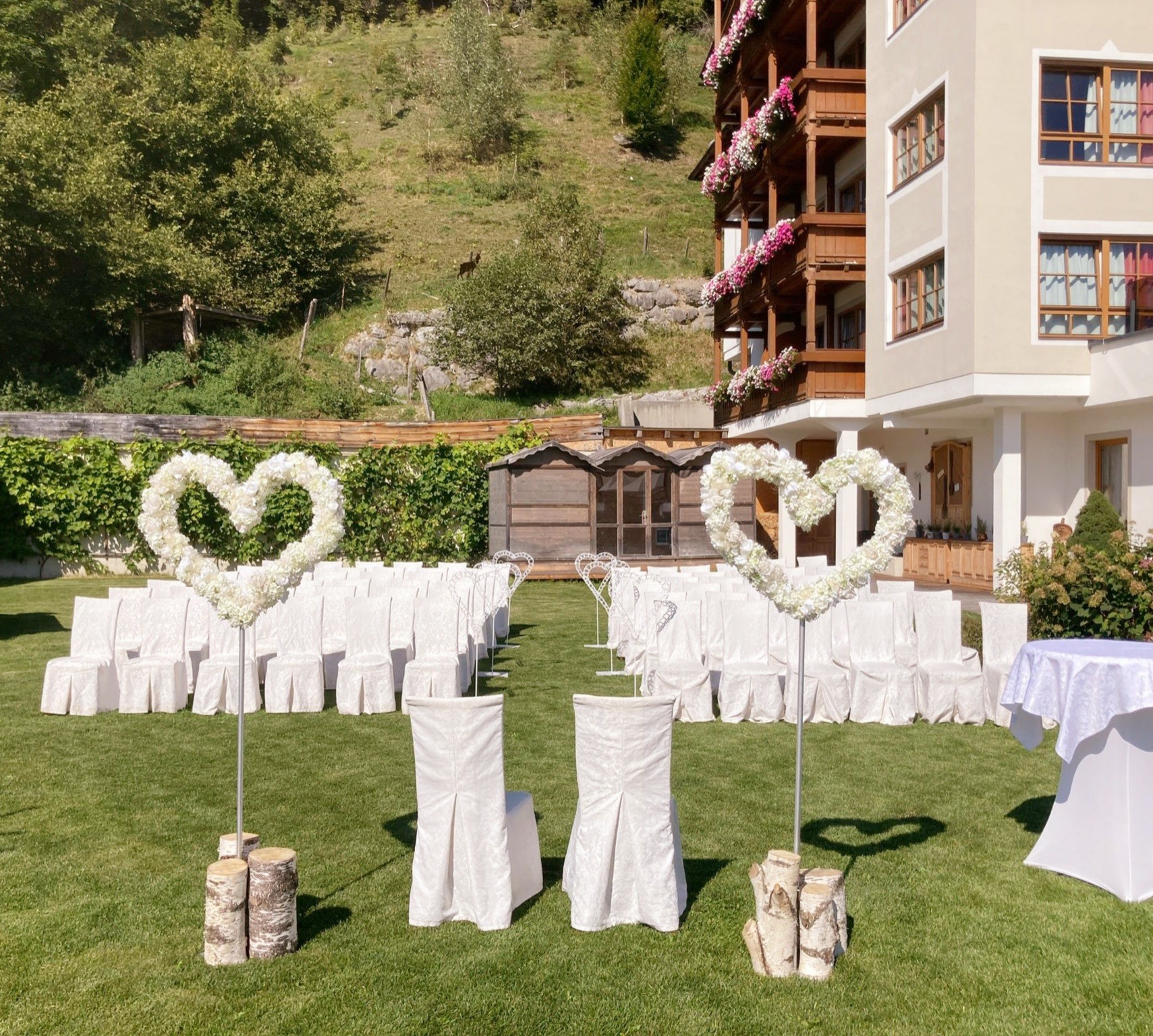 Hochzeit: Freie Trauung in unserem Garten - Sportresort Alpenblick Zell am See
