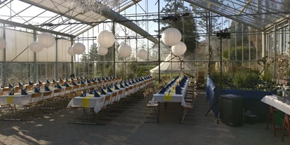 Wedding - Uetliberg - Bestuhlung im Gewächshaus des Rosengartens
 - Der Rosengarten - Ihre Traum-Eventlocation