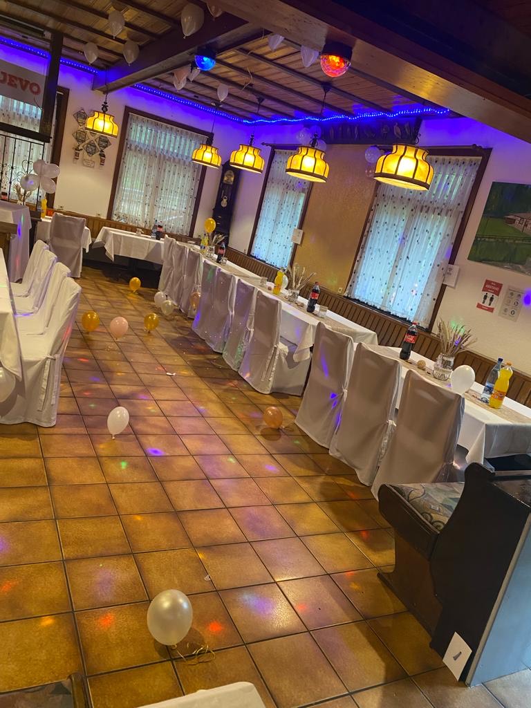 Hochzeitslocation: Forellenstube