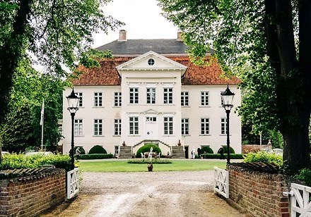 Kultur Gut Hasselburg Informations sur les salles de bal Manoir