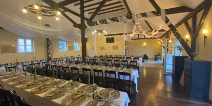 Bruiloft - Frechen - Eventsaal mit romantischer Beleuchtung - Die Bischoff Eventlocation