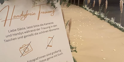 Wedding - Troisdorf - Eventkirche - Schmatz Catering - Schlosshotel Domäne Walberberg