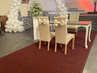 Hochzeit: Standesamtliche Trauung in unserer Eventkirche - Schmatz Catering - Schlosshotel Domäne Walberberg