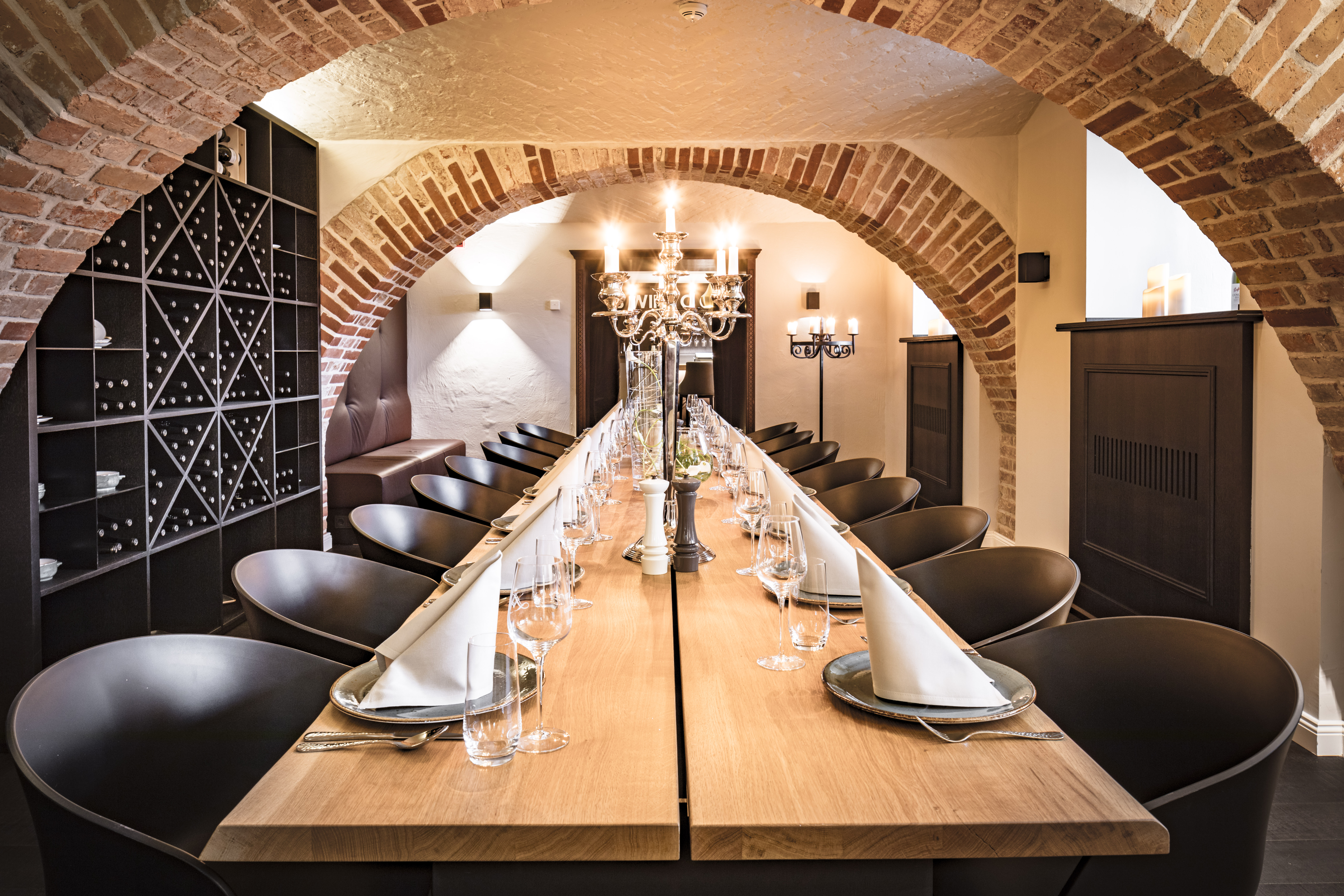 Hochzeitslocation: Schlosstafel - SCHLOSS Fleesensee