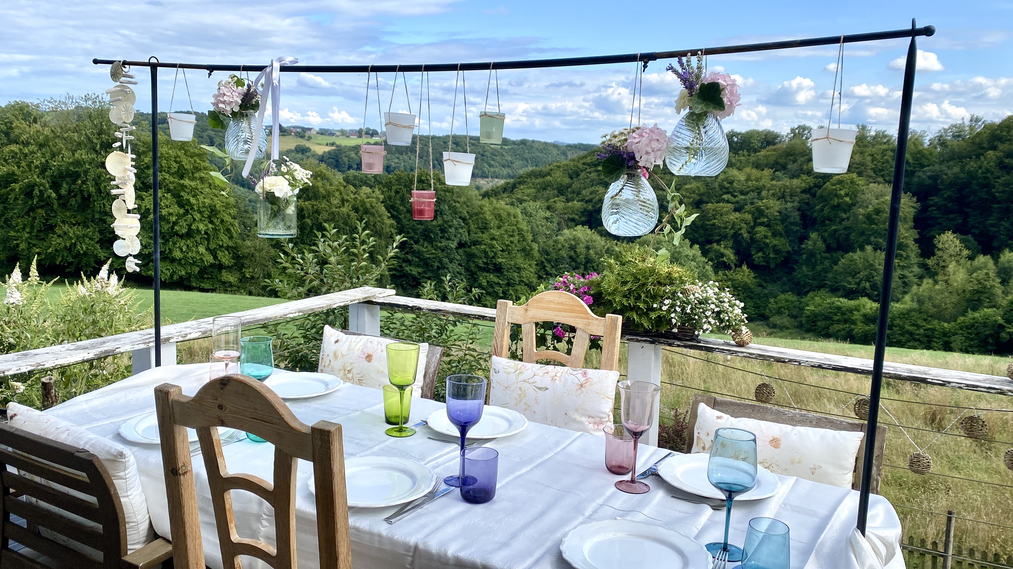 Hochzeit: Zwischen Efeu und Rosen