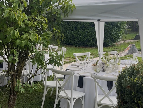 Hochzeitslocation: Außenbereich - Rosengarten Café & Events