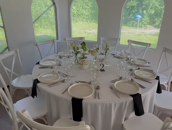 Hochzeitslocation: Runde Tische - Rosengarten Café & Events