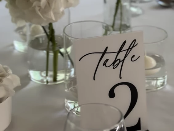 Hochzeitslocation: Tischdekoration - Rosengarten Café & Events
