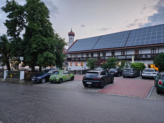 Hochzeitslocation: Außenanlage - Kastanienhof Pfettrach