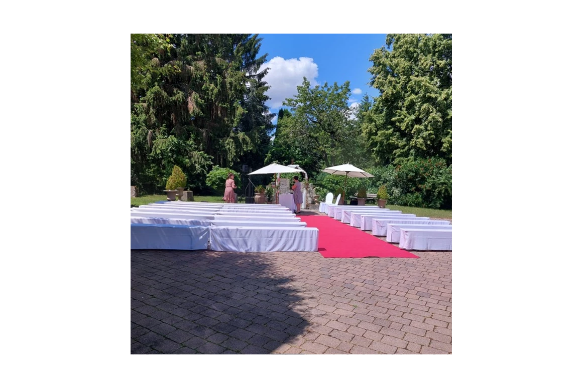 Hochzeitslocation: Meiser Rosengarten Fichtenau-Neustädtlein