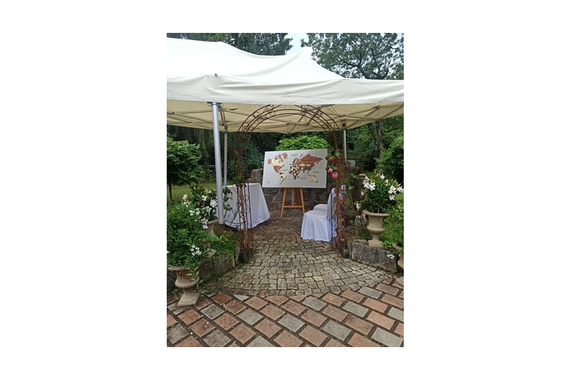 Hochzeitslocation: Meiser Rosengarten Fichtenau-Neustädtlein