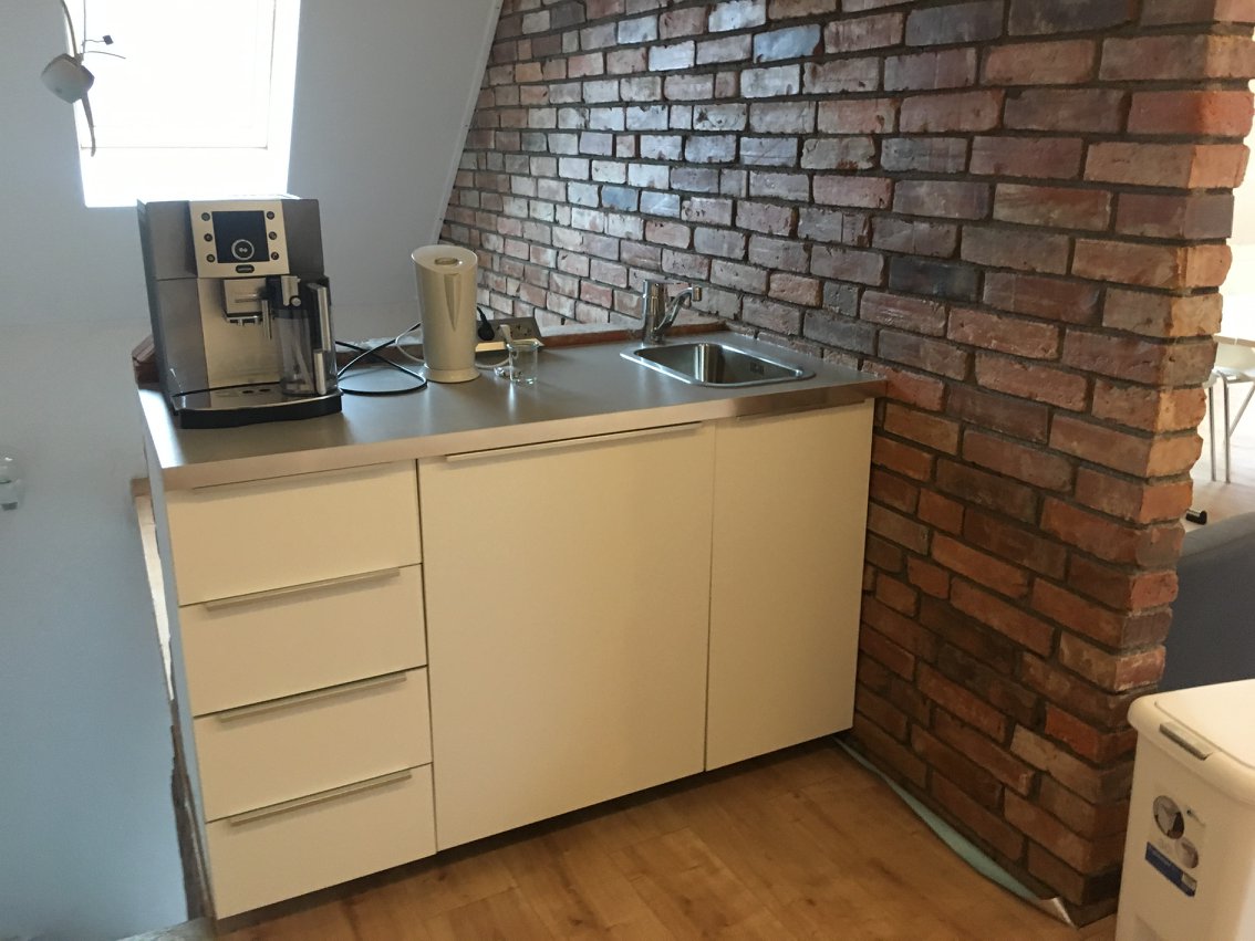 Hochzeitslocation: Teeküche Seminaraum - The Farm and Friends