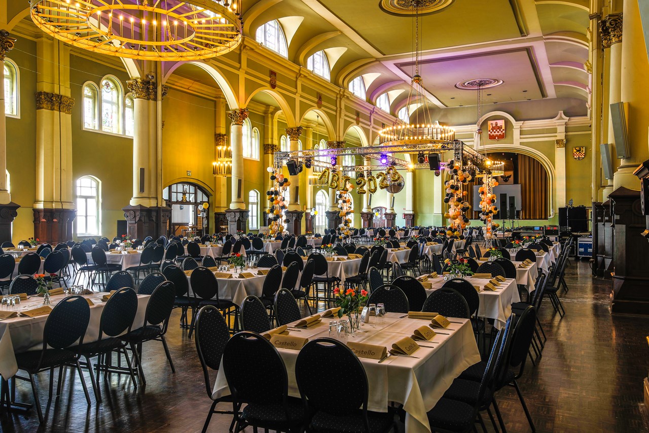 Historische Schützenhalle & Restaurant Castello Information about the banquet halls ballroom