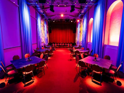Bruiloft - Weinviertel - Festsaal - Papierfabrik Varieté Theater