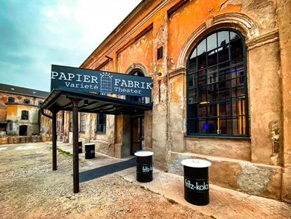 Bruiloft - Weinviertel - Außenbereich - Papierfabrik Varieté Theater