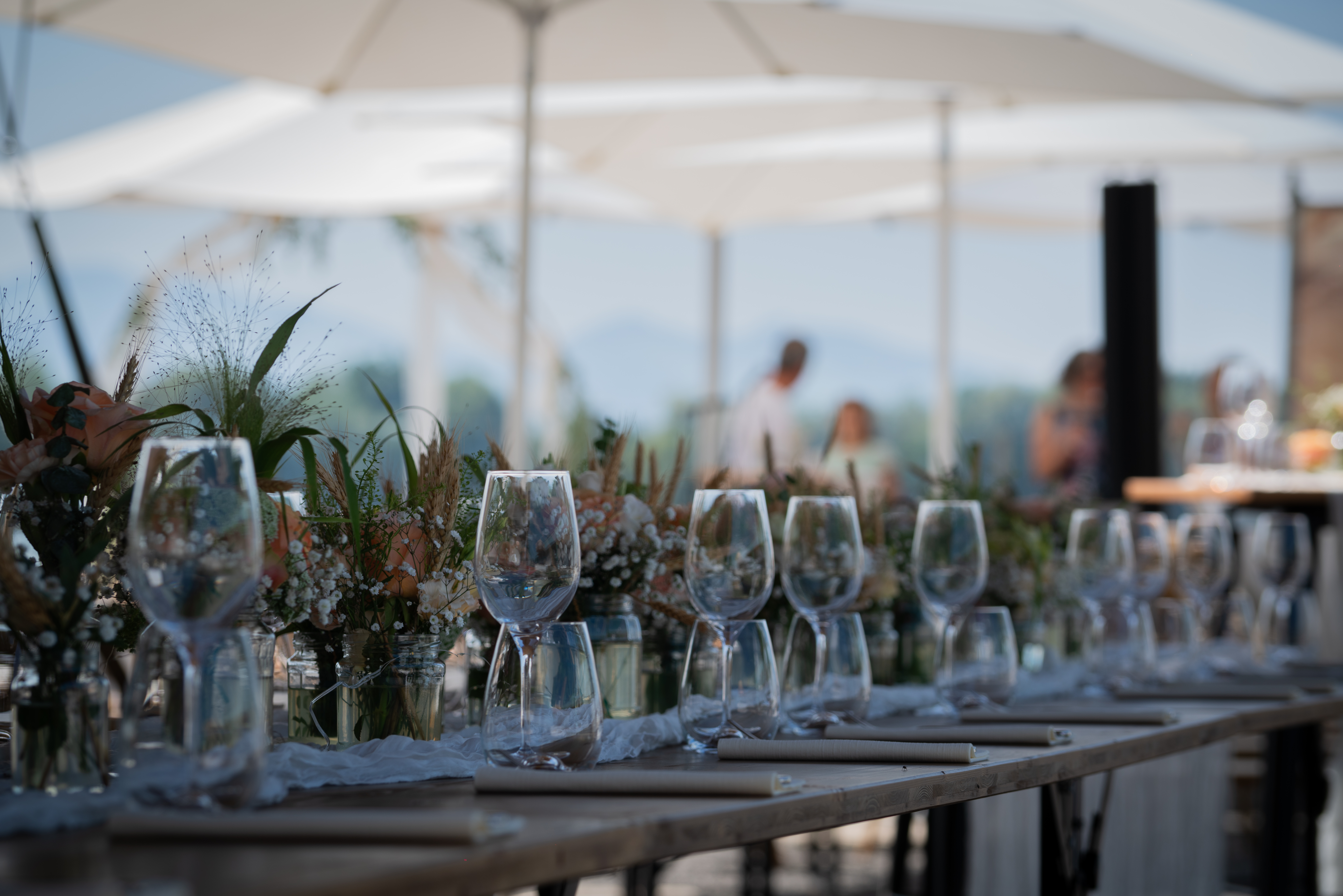Hochzeit: Tisch Gedeck - HeavenSeven Strandhaus am Bodenseeufer