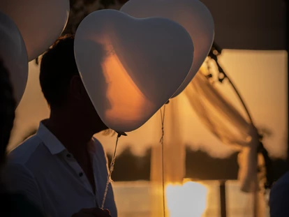 Mariage - Hefenhofen - Sonnenuntergang am See - HeavenSeven Strandhaus am Bodenseeufer