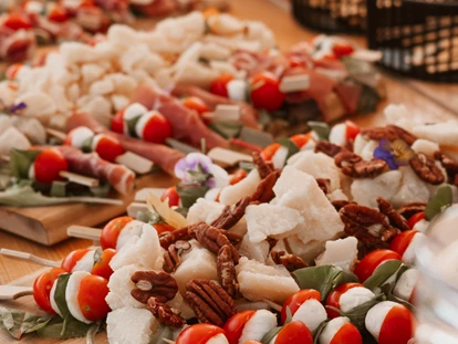 Mariage - Hefenhofen - Antipasti Pitas Bodenseeufer Hochzeit - HeavenSeven Strandhaus am Bodenseeufer