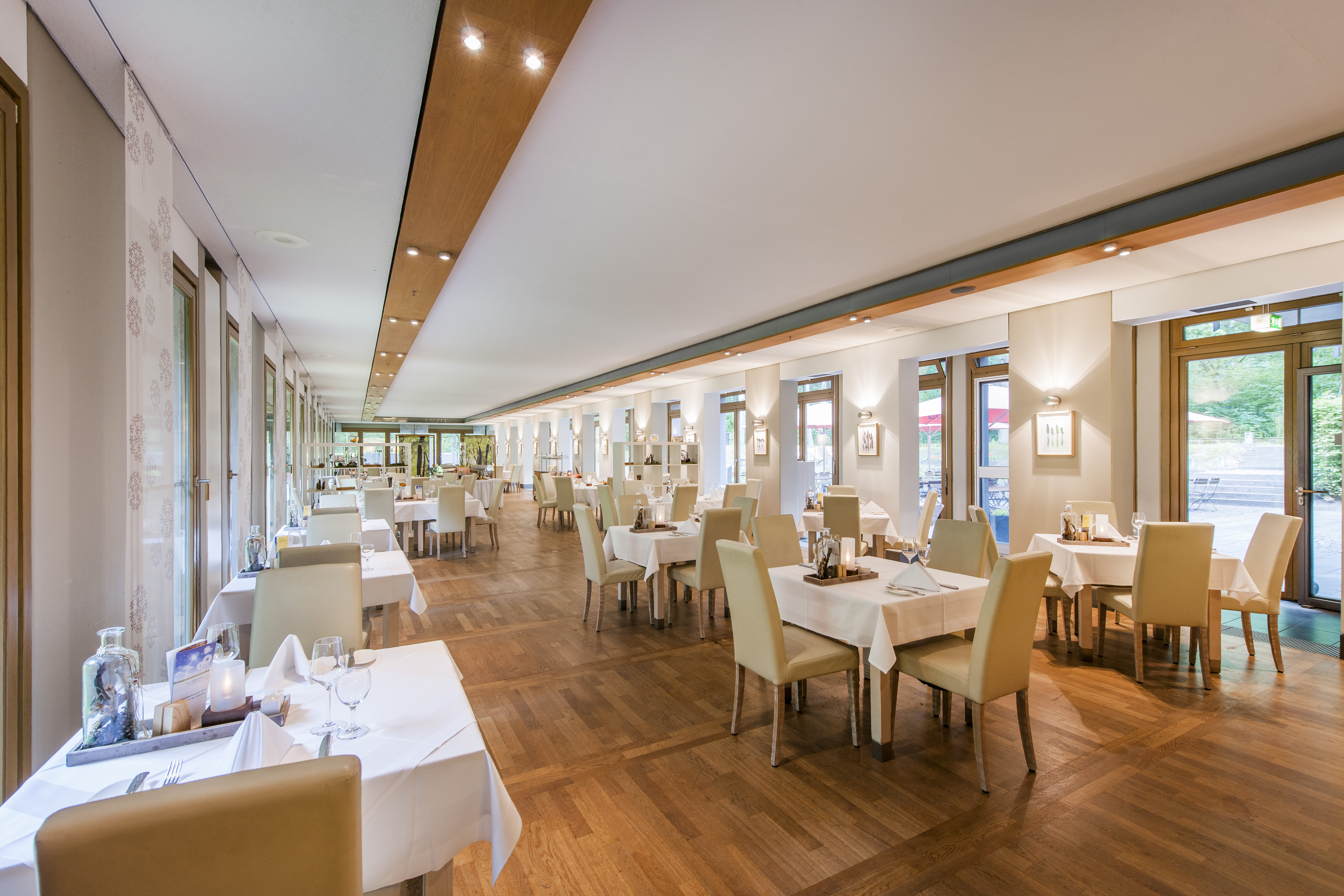 Hochzeitslocation: Restaurant "Balduin von Hövel" - Ringehotel Schorfheide | Waldresort Werbellinsee