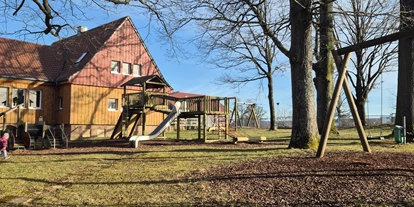 Hochzeit - Bad Herrenalb - Blick vom Spielplatz auf die Location - EvenTraum Lola