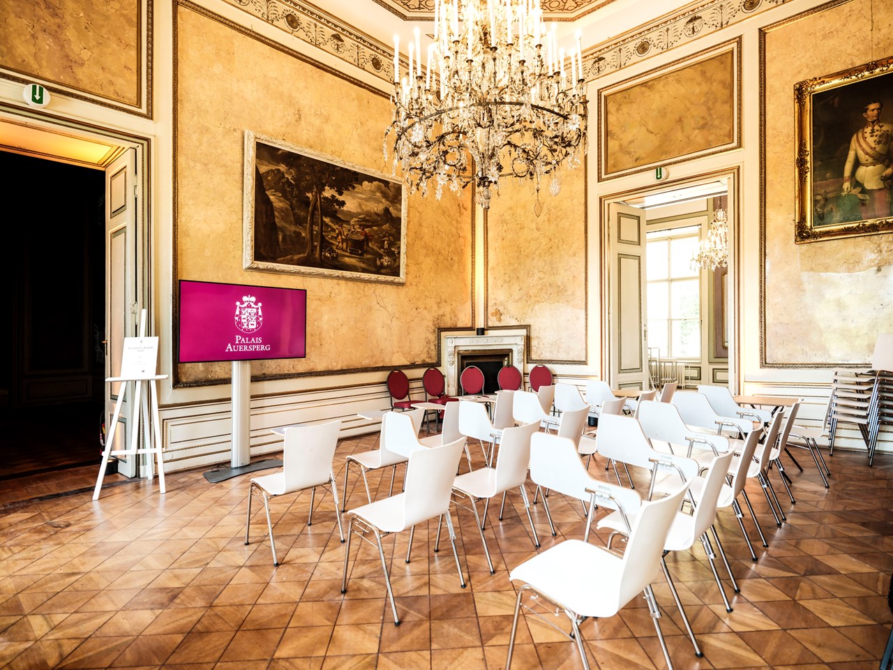 Palais Auersperg  Informatie over de balzalen Keizerlijke Zaal