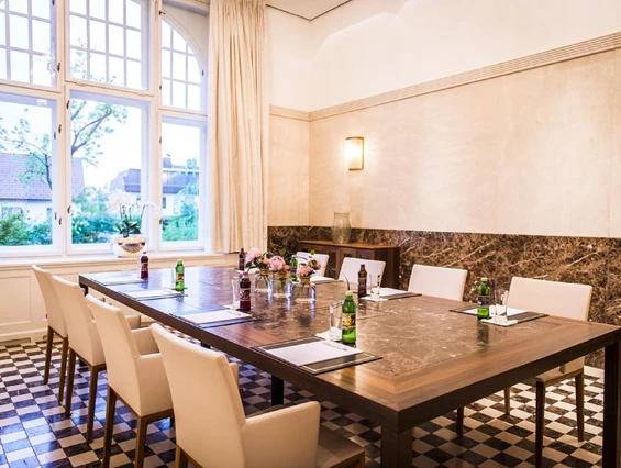 Hochzeit: Steirerschlössl Clubraum - Hotel Steirerschlössl