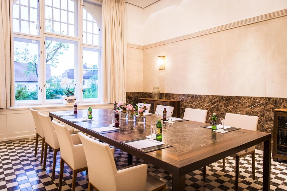 Hochzeit: Steirerschlössl Clubraum - Hotel Steirerschlössl