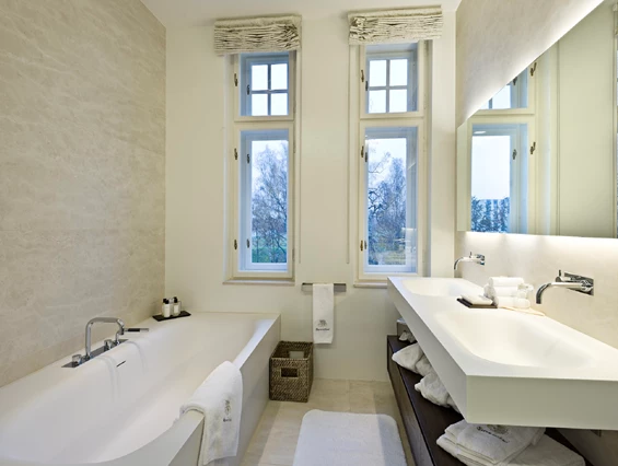 Hochzeit: Steirerschlössl Suite Badezimmer - Hotel Steirerschlössl