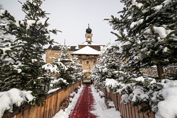 Hochzeit: Winteransicht - Hotel Schloss Gabelhofen