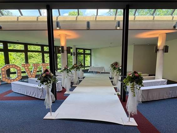 Hochzeit: Wintergarten als Schlecht-Wetter-Alternative Trauung - Kurhaus Bad Krozingen