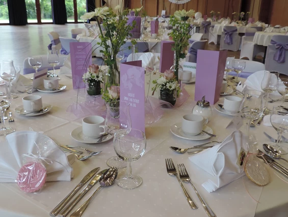 Hochzeit: Gedeckter Tisch  - Kurhaus Bad Krozingen