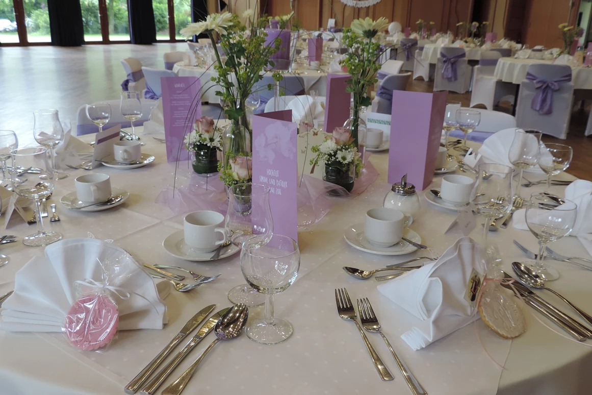 Hochzeit: Gedeckter Tisch  - Kurhaus Bad Krozingen