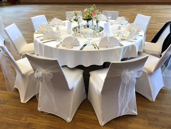 Hochzeit: Gedeckter Tisch  - Kurhaus Bad Krozingen