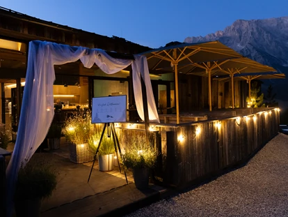 Wedding - Hohe Tauern - Dämmerung bei der Deantnerin - Die Deantnerin